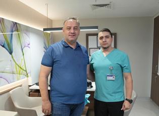 15 yıldır kolunda taşıyordu! 15 santimetrelik dev kitleden ablasyonla kurtuldu