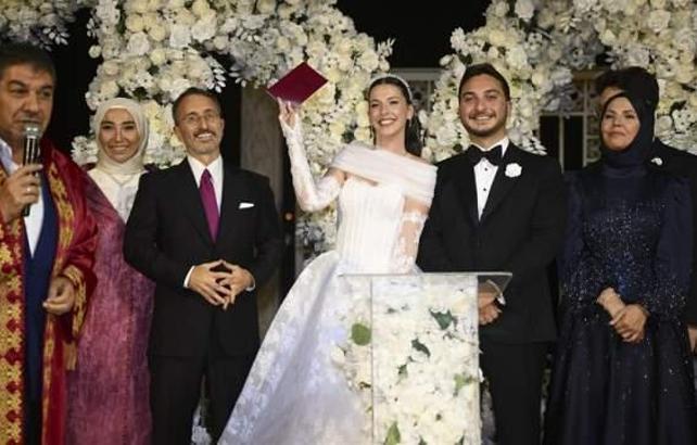 Altun ve Reis ailelerinin mutlu günü: Fahrettin Altun'un oğlu dünyaevine girdi