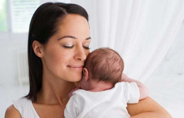 Memur ve SGK'lı annelere m&uuml;jde: Doğum izninde olan annelerin &uuml;cretleri belli oldu!