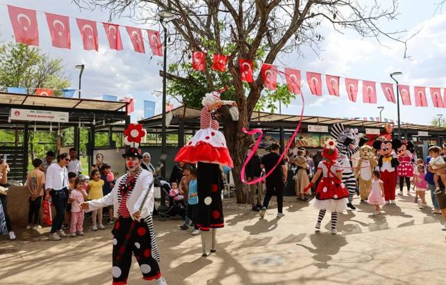 Aileler i&ccedil;in renkli buluşma: 2&rsquo;nci anne bebek festivali 