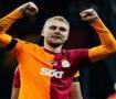 Galatasaray'da 'ayrılık' operasyonu! Okan Buruk'un biletini kestiği yıldıza talip yağıyor