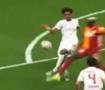 Şampiyonluk ma&ccedil;ında tartışmalı pozisyonlar! Eski hakemler ne dedi?