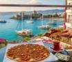 Plaja giriş parasıyla tatil yapılır! Lahmacun 30 euro, hamburger 42 euro! Sezon a&ccedil;ıldı