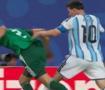 Hakemler '&Uuml;&ccedil; Maymunu' oynadı! Messi'yi atmaya y&uuml;rekleri yetmedi