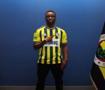 Son dakika: Fenerbah&ccedil;e Amara Diouf ile 5 yıllık s&ouml;zleşme imzaladı