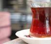 10 yıllık &ccedil;alışan, &ccedil;ay bardağını masaya sert koyunca kovuldu