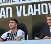 Vlahovic bincelerce taraftarın &ouml;n&uuml;nde imzayı attı