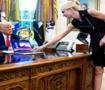 Beyaz Saray'ı &ccedil;alkalayan iddia: Melania Trump spek&uuml;lasyonlardan 'rahatsız' oldu