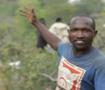 Kenya'da ke&ccedil;isini ararken altın buldu: T&uuml;m b&ouml;lgenin kaderi değişti