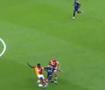 Emre Bel&ouml;zoğlu'nu &ccedil;ıldırtan pozisyon! Rams Park'ta 'Kırmızı kart' itirazı
