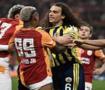 'B&ouml;yle derbi oynanmaz' diyen Yağcıoğlu, 2 soru sordu ve isyan etti!