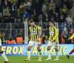 &Uuml;nl&uuml; yorumcudan Fenerbah&ccedil;eli futbolculara ateş p&uuml;sk&uuml;rd&uuml;! 'Yarışa havlu attı'