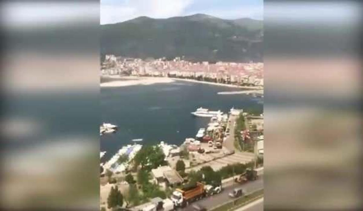 marmara da olusan deniz salyasi 30 saniyelik goruntuye yansidi video 7