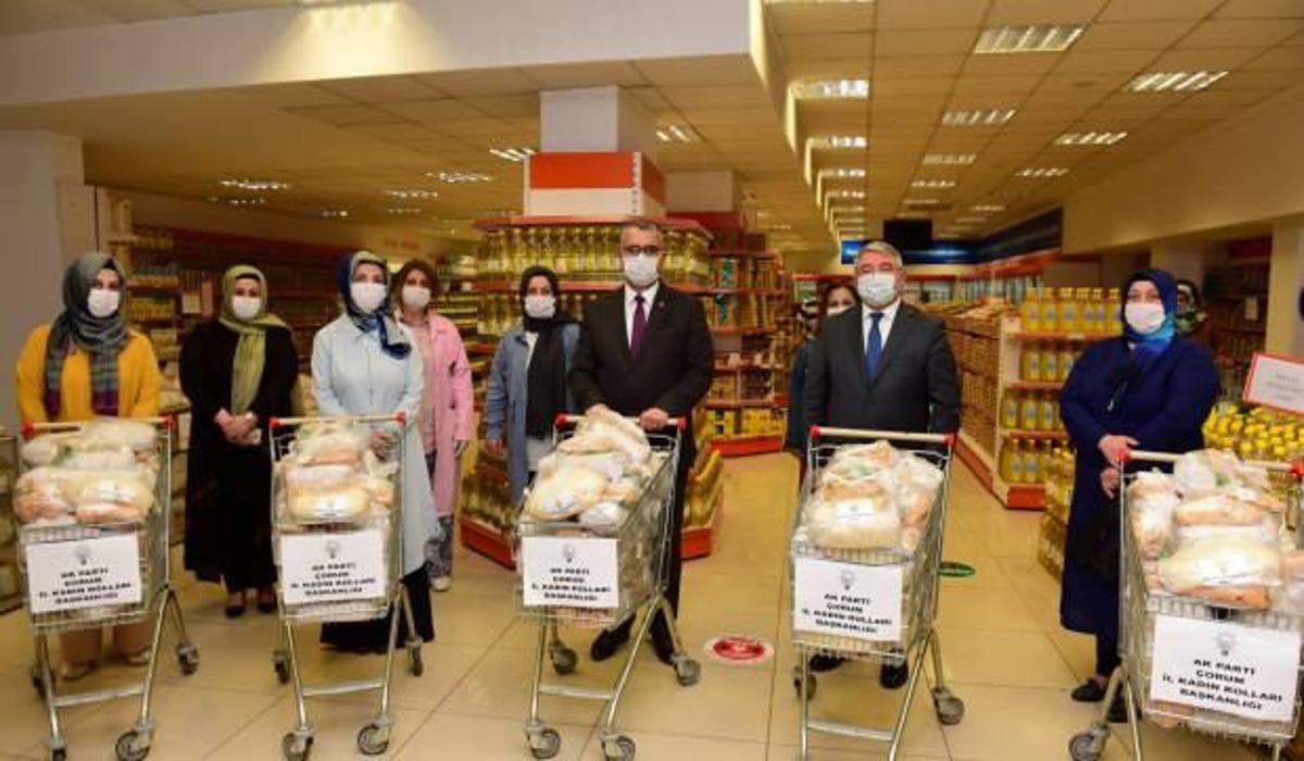ak parti kadin kollarindan gida bankasina bagis siyaset haberleri
