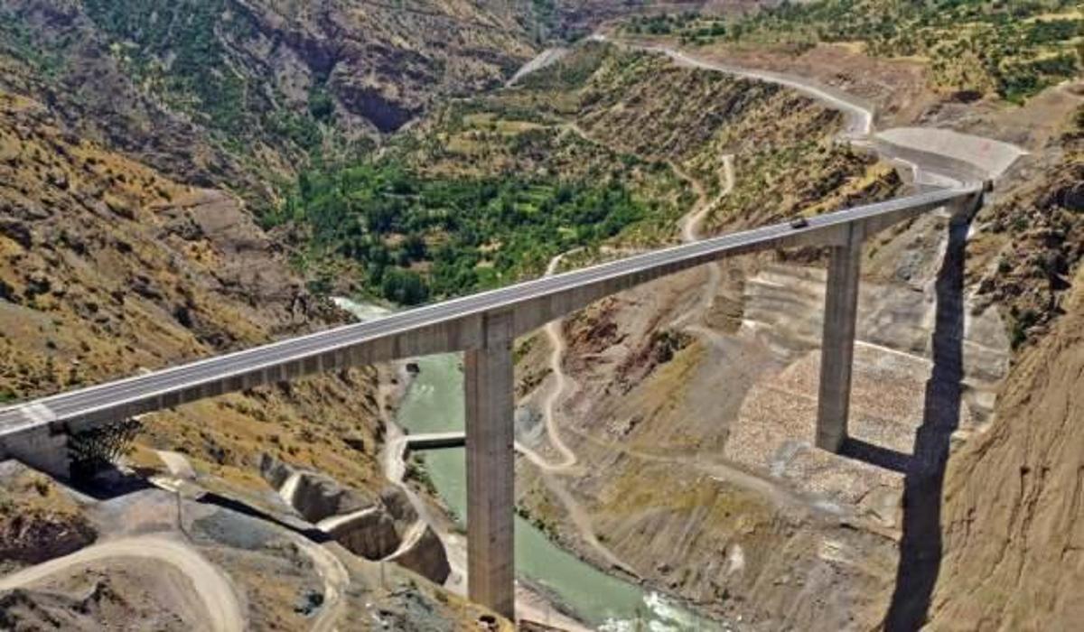 https emlak haber7 com ekonomi haber 2993622 turkiyenin en yuksek koprusu aciliyor 5 saatlik yol 2 saate inecek