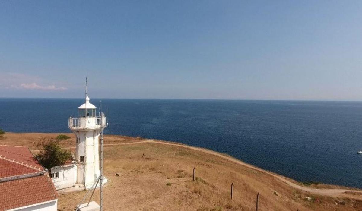 159 yildir hem tarihe hem denize isik tutan marmaraereglisi deniz feneri seyahat haberleri