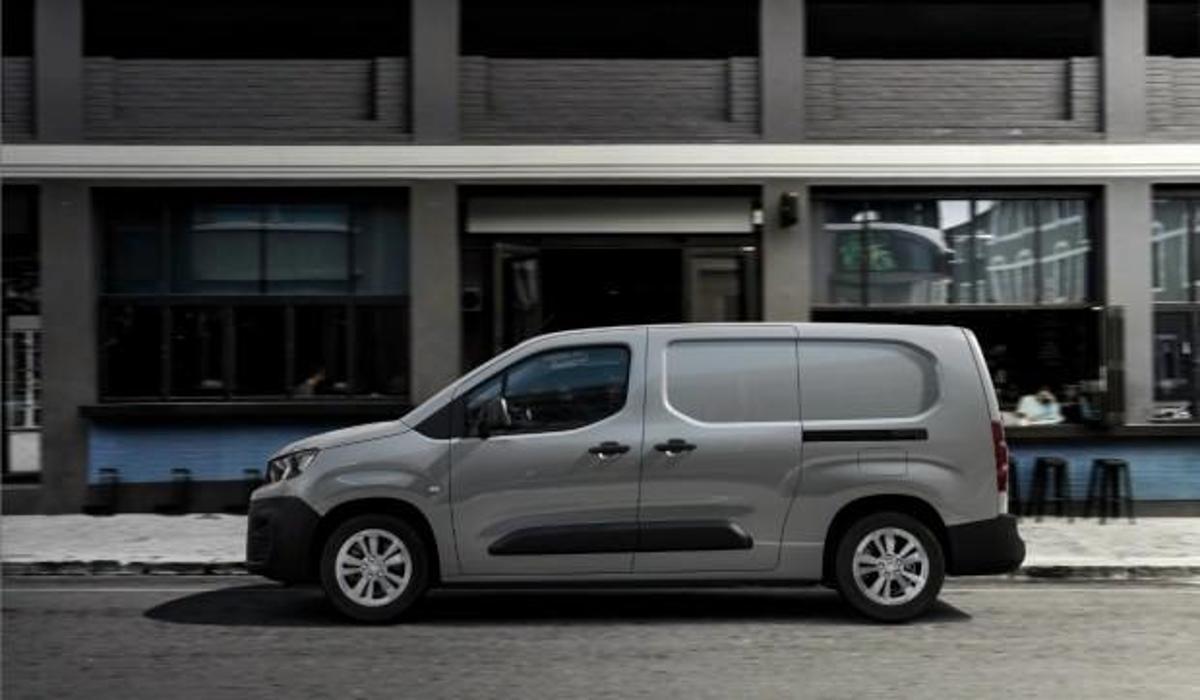 2021 peugeot e partner gorucuye cikti iste ozellikleri otomobil haberleri