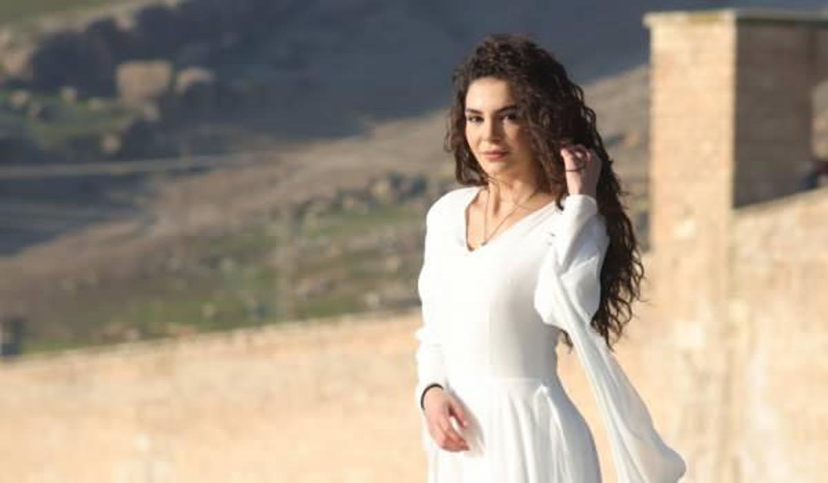 oyuncu_ebru_sahin_destan_dizisi_icin_kampa_girdi_1625997854_1173.jpg