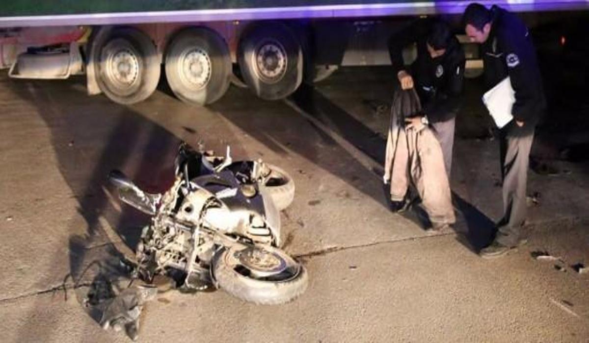 bursa da feci kaza genc kiz oldu baba komada trafik kazalari haberleri