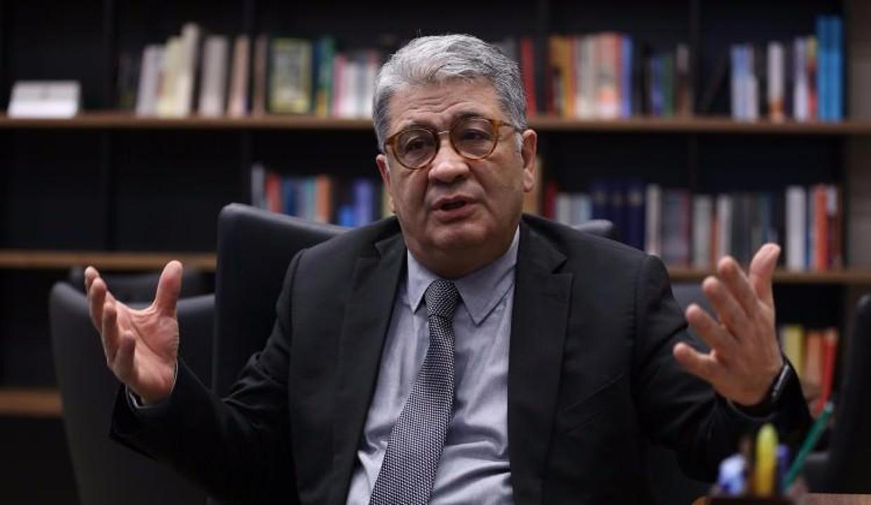 "Hepimiz Merkez Bankası cahiliyiz"