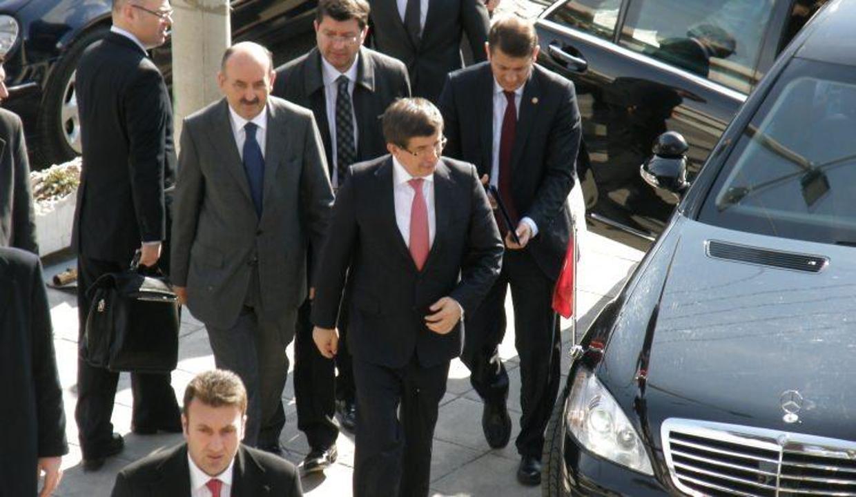 Başbakan Davutoğlu Konya'ya gidiyor