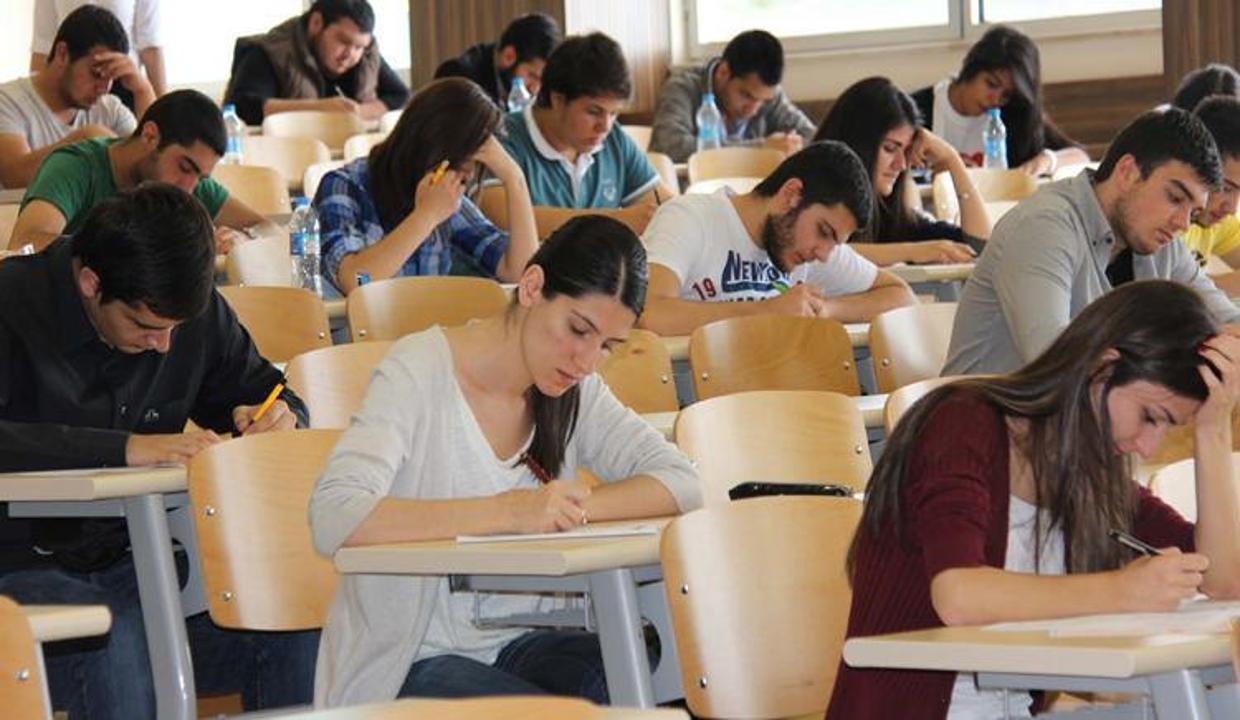 AÖF sınav tarihleri öğrencileri mağdur etti