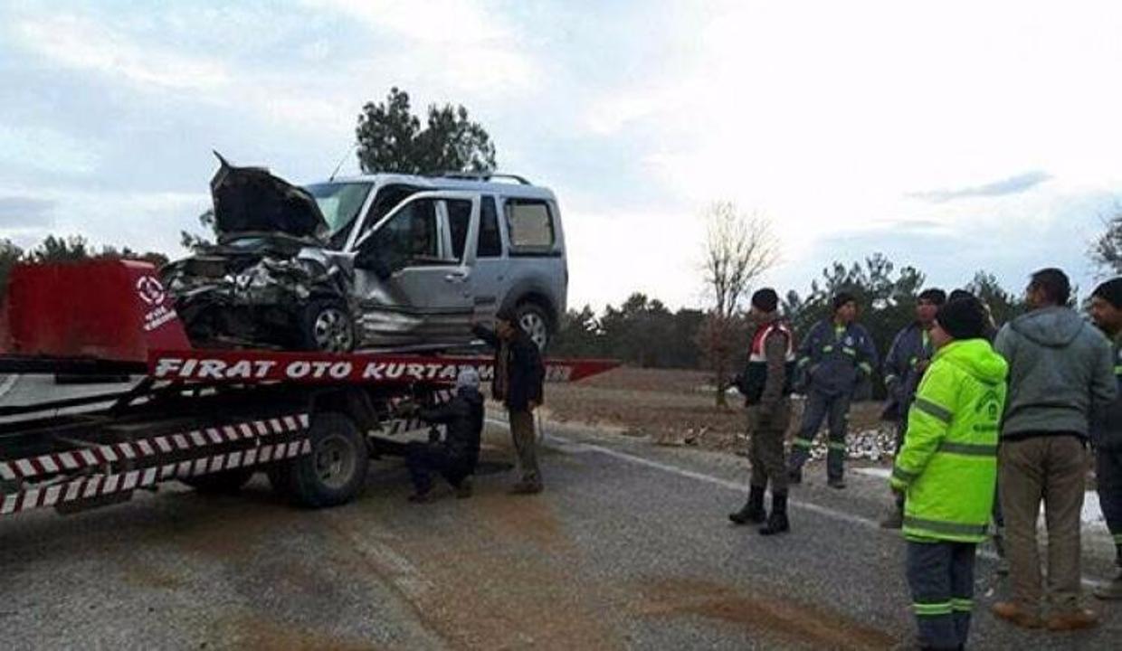 Katliam gibi kaza: 3 ölü, 5 yaralı!