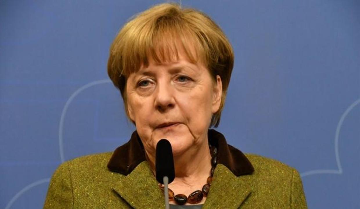 Merkel'den ortak maliye bakanı çıkışı