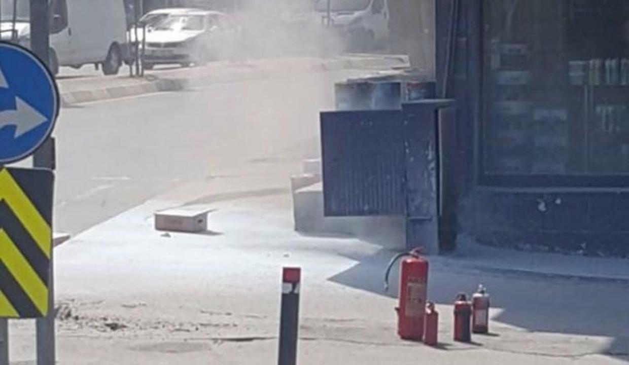 Yeraltı kabloları patladı, vatandaş paniğe kapıldı