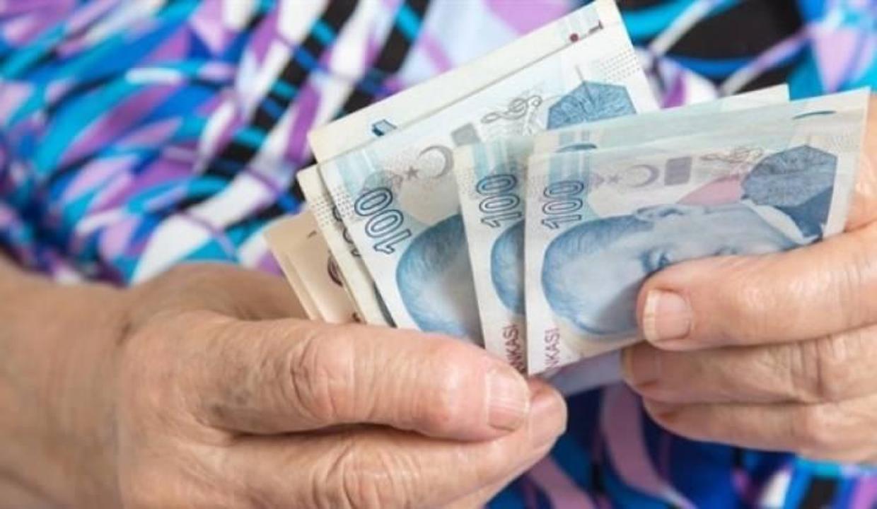 Emekli ek ödemesi nedir? Ek ödeme tutarı kaç TL ne zaman verilecek?