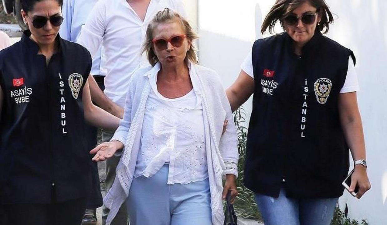 Nazlı Ilıcak hakkında "casusluk" davası açıldı