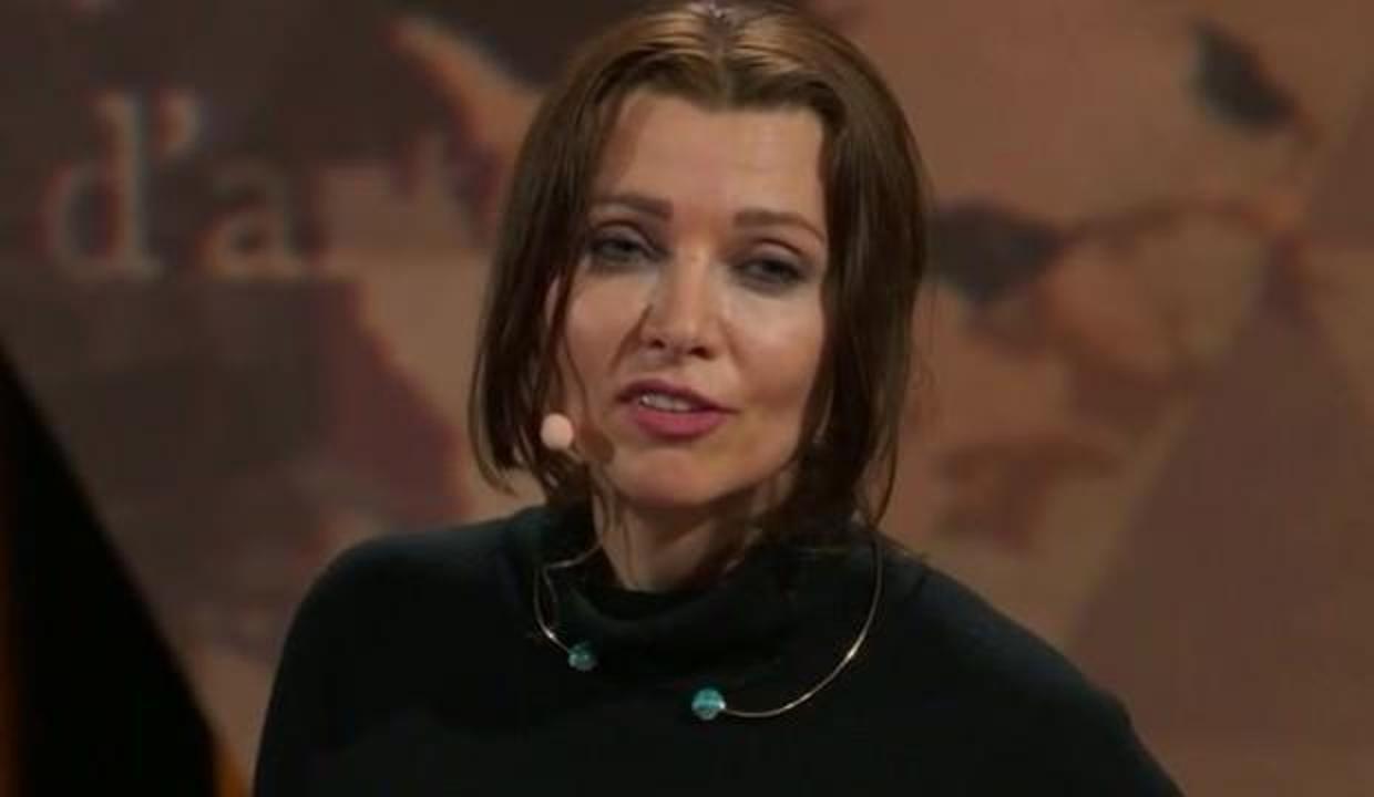 Elif Şafak'ın kitabı çalıntı mı? Türkiye'de 1 numaraya yerleşti