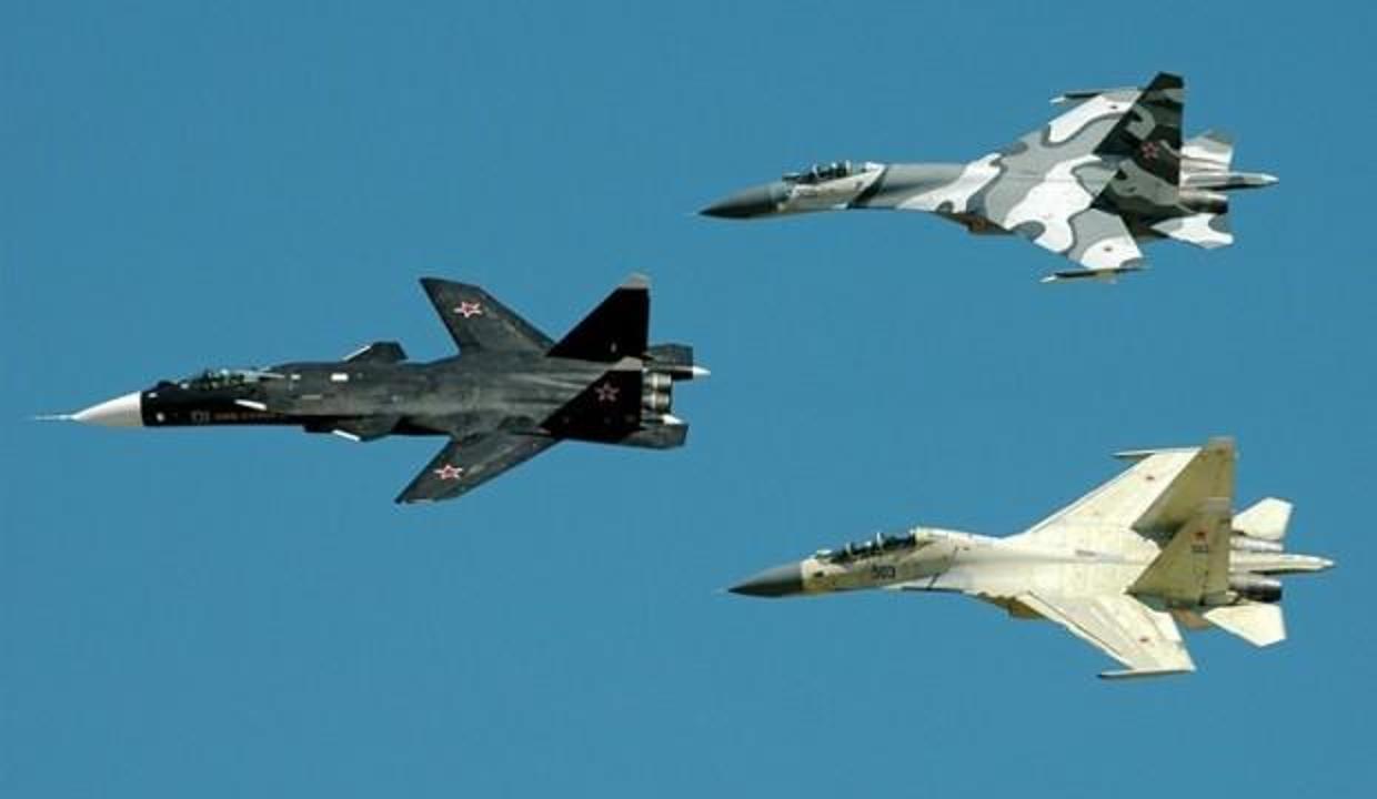 Rusya harekete geçti! Savaş uçakları konuşlandı