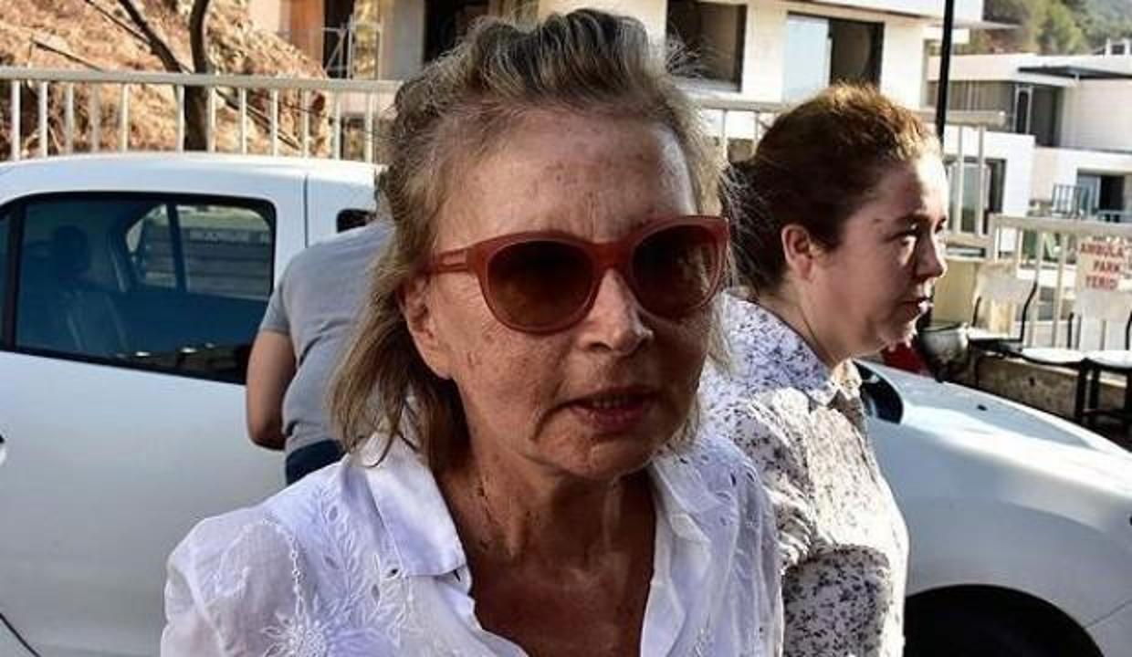 Ilıcak'a Cumhurbaşkanına hakaretten 1 yıl hapis