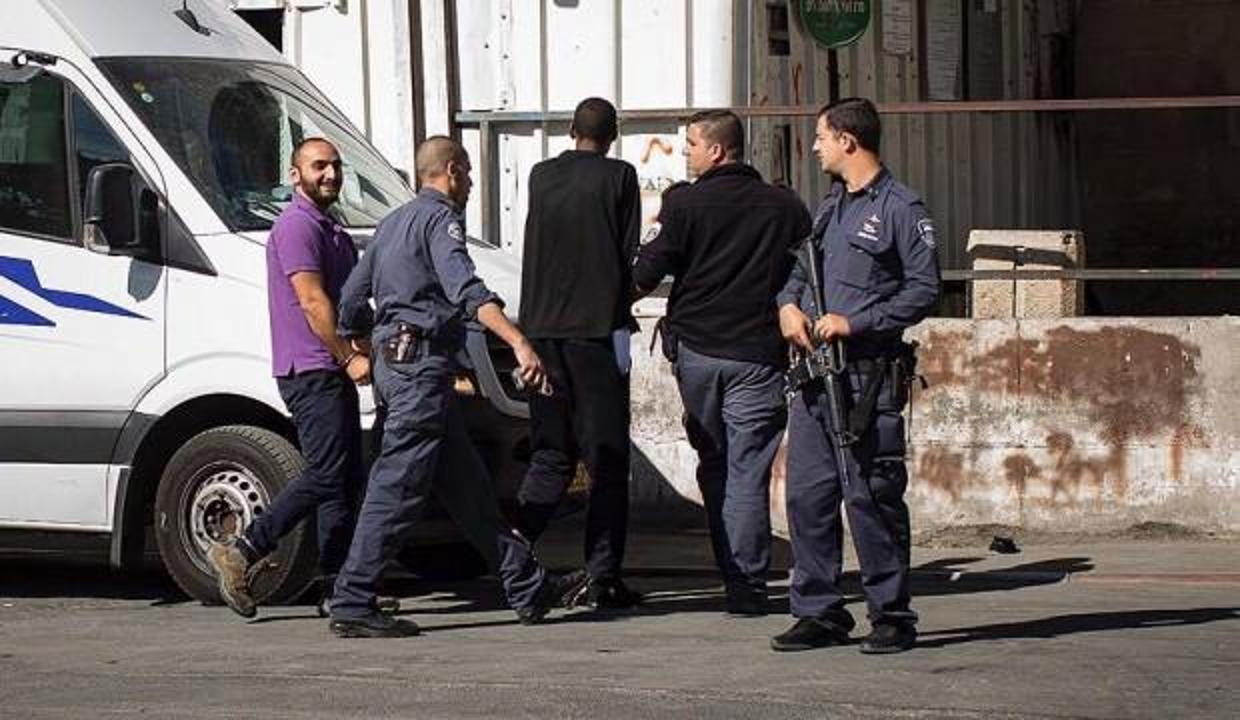 İsrail AA foto muhabirini sınır dışı etmeye çalışıyor