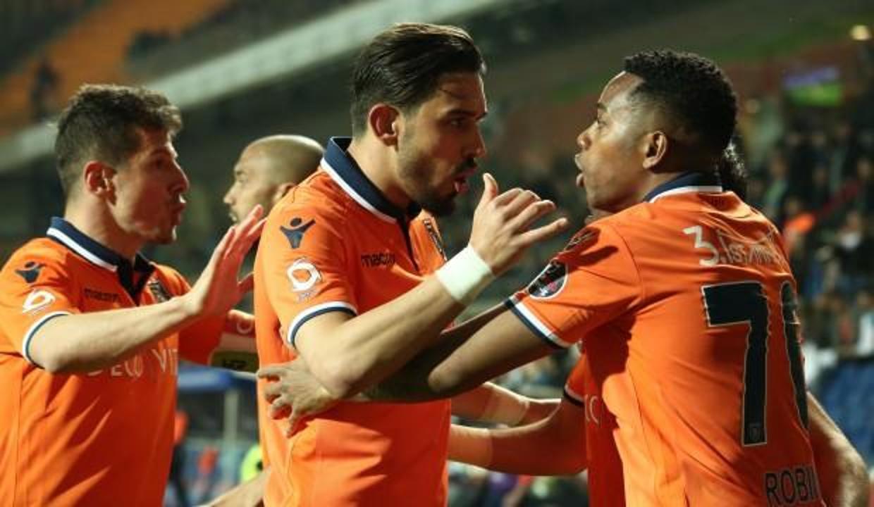 Lider Başakşehir zirvede farkı korudu!