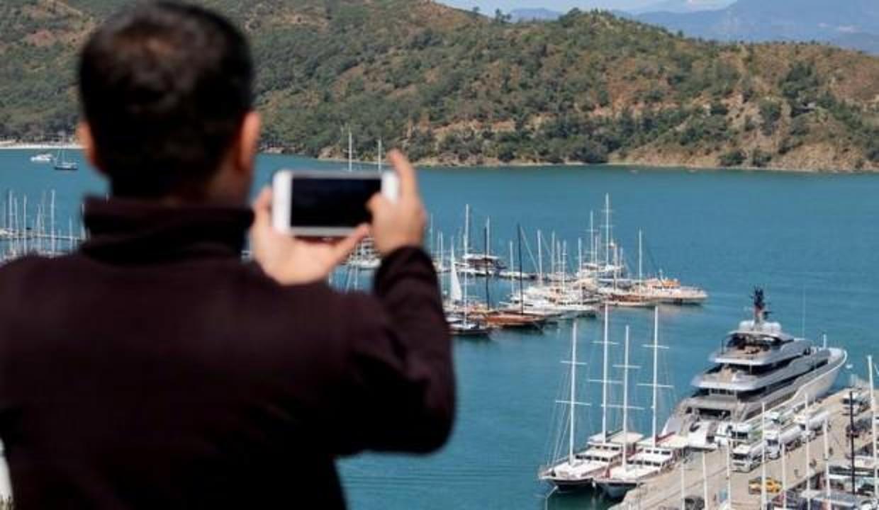 Gören telefonuna sarıldı! Aldığı yakıt dudak uçuklattı