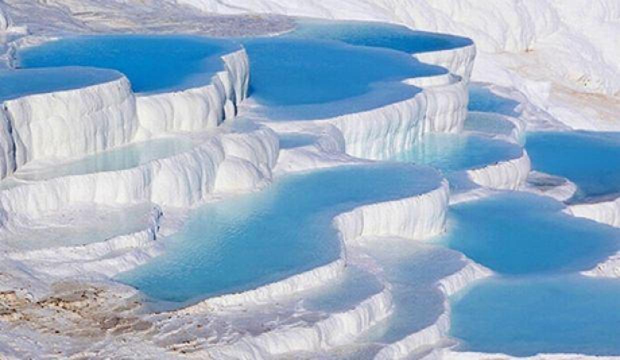 Pamukkale Travertenleri: Bulutların üzerinde yürümek