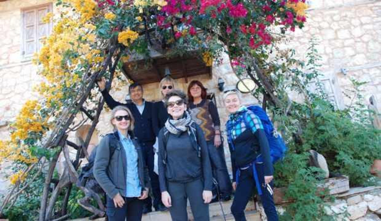 Taş evlere Avrupalı turist ilgisi