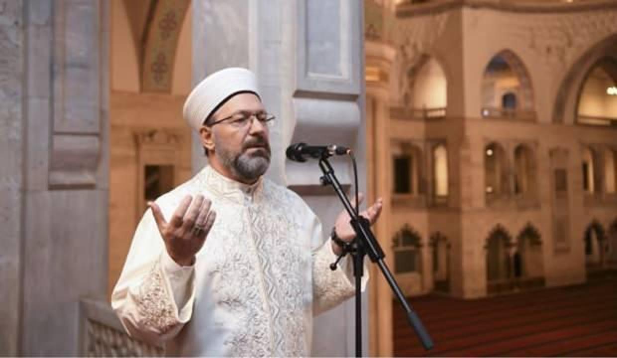 Diyanet İşleri Başkanı Erbaş'tan Berat Kandili mesajı