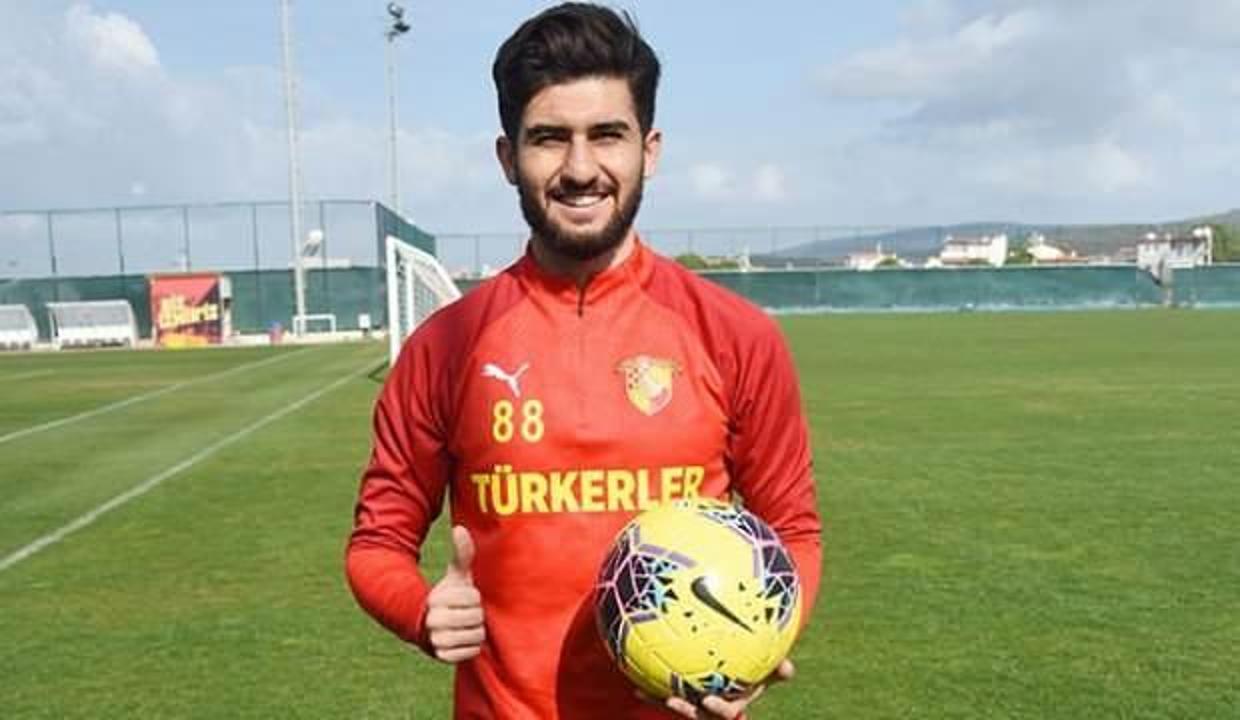 Soner Aydoğdu Göztepe'de kaldı!