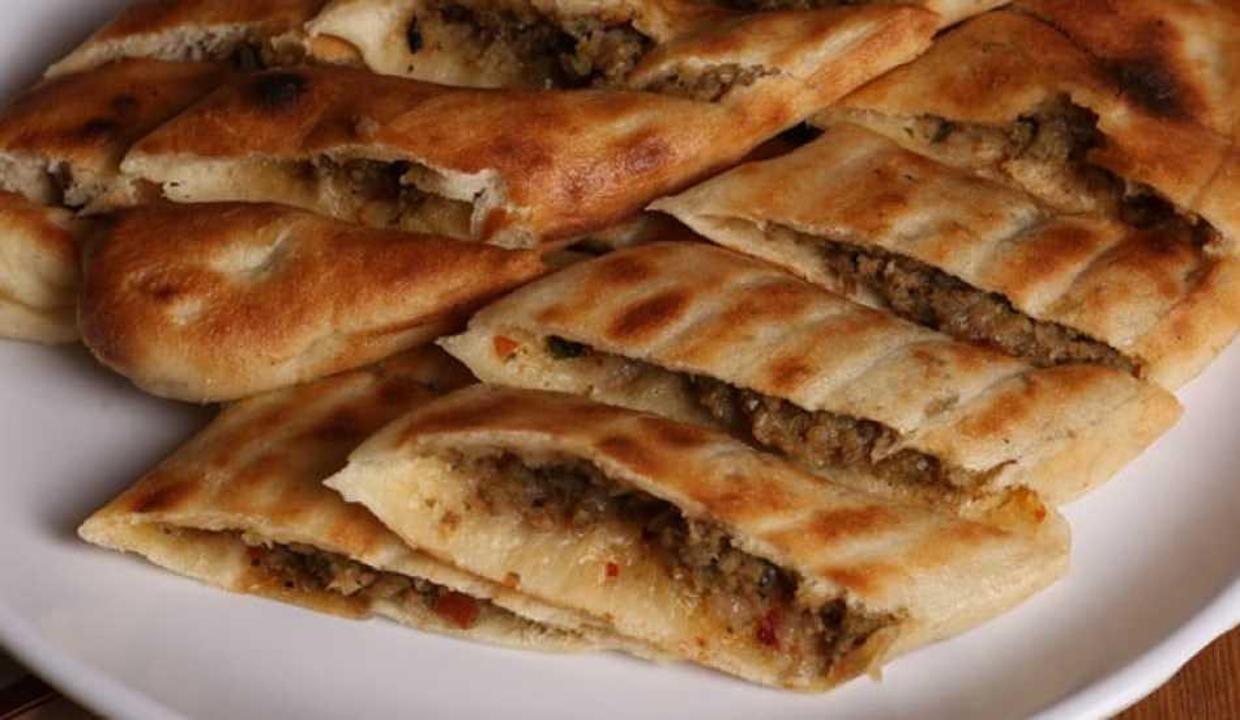 Kır pidesi nedir? En kolay kır pidesi nasıl yapılır? Kır pidesi tarifi
