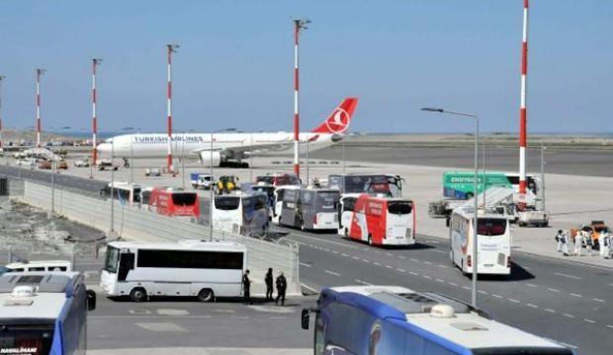 Dubai ve Suudi Arabistan'dan tahliye edilen Türk vatandaşları yurda döndü