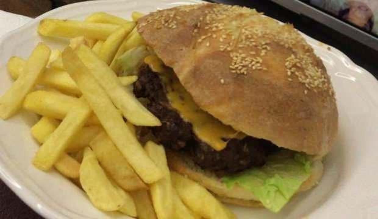 Evde hamburger tarifi: Yumuşacık hamburger ekmeği nasıl yapılır?