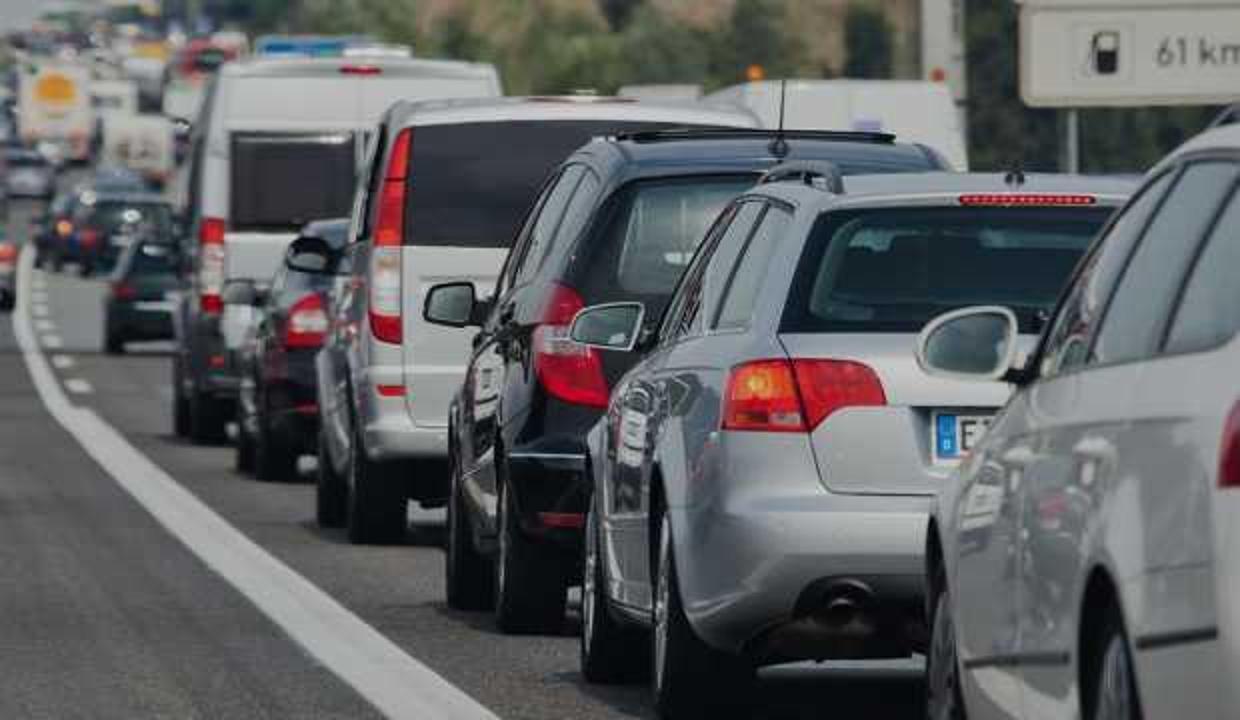 Trafiğe 10 ayda yaklaşık bir milyon aracın kaydı yapıldı