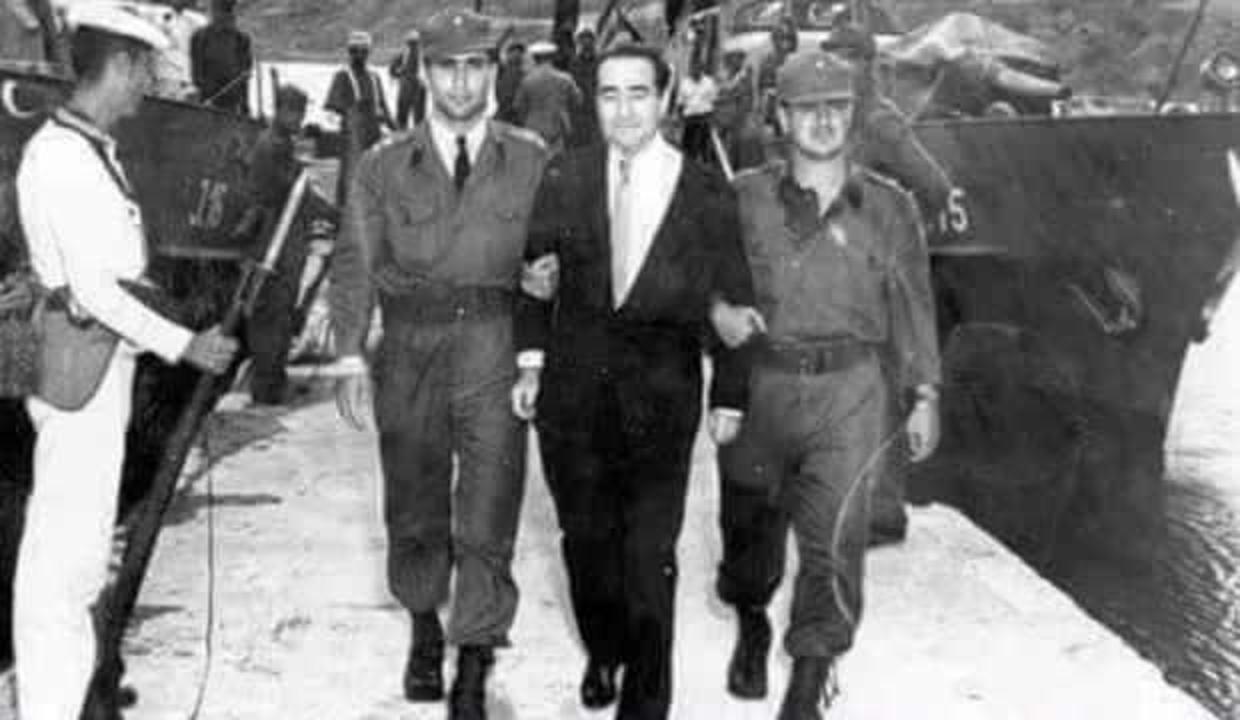 27 Mayıs darbecileri özel hutbe okutmuş!