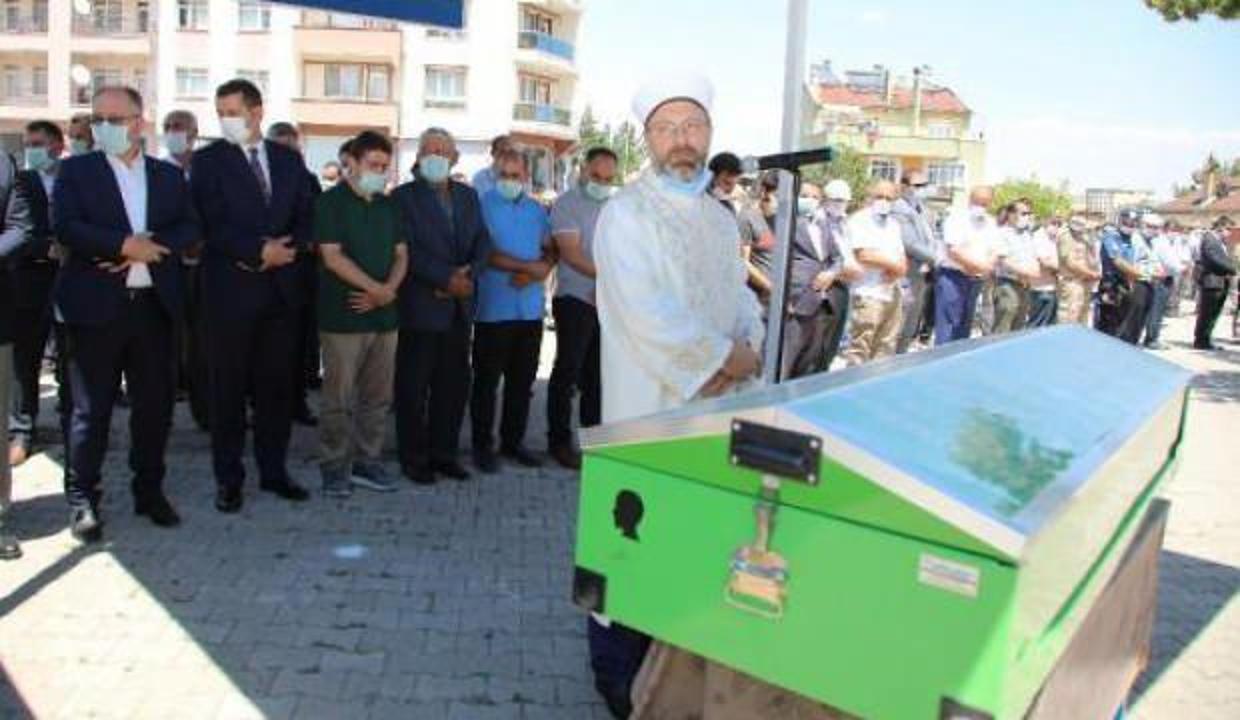 Diyanet İşleri Başkanı Erbaş, cenaze namazı kıldırdı