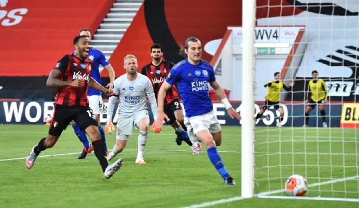 Çağlar kızardı Leicester yarım saatte dağıldı!