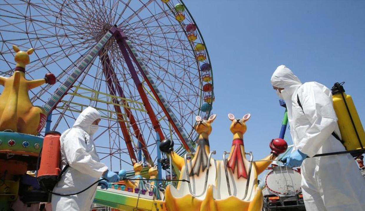 Lunapark ve tematik parklar "kontrollü sosyal hayat" çerçevesinde açıldı