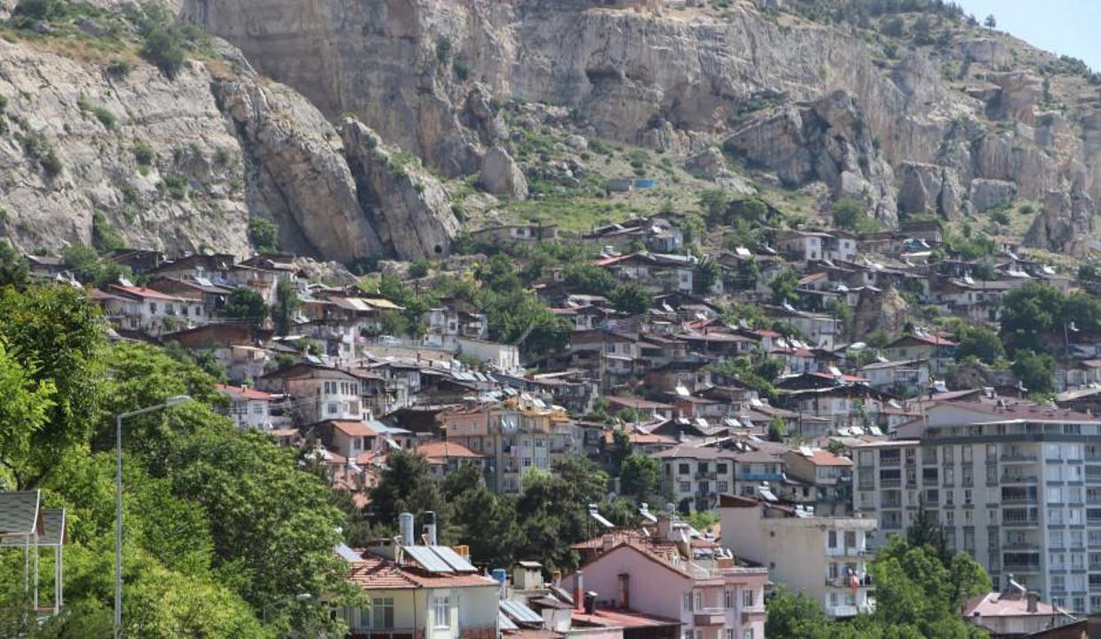 Fesleğen kokulu Ermenek ziyaretçilerini bekliyor